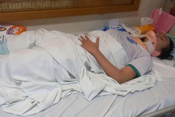 Vụ nữ sinh bị đánh gãy đốt sống cổ ở Thanh Hóa: 6 học sinh bị khởi tố vẫn đi học-2