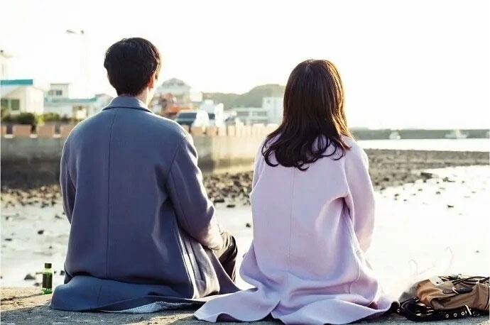 Tôi có quá nhỏ mọn khi vẫn nhớ như in chuyện vợ kể về bạn trai cũ từ 8 năm trước-1