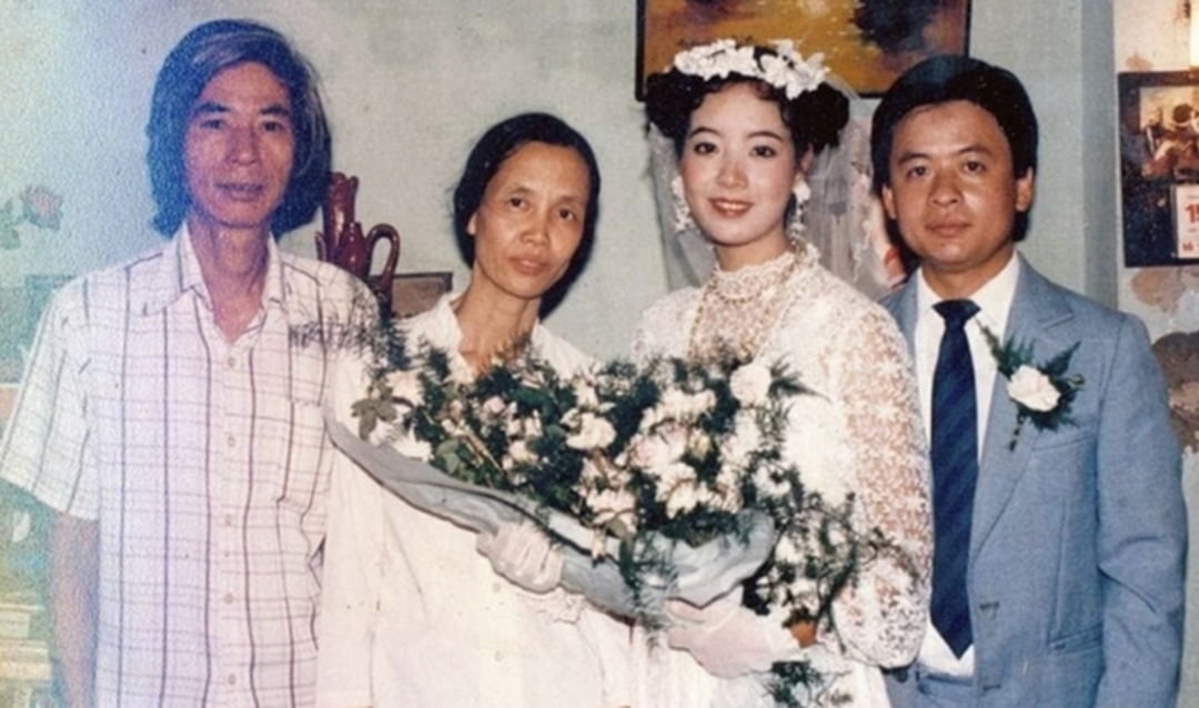 Chuyện tình đẹp ít ai biết của NSƯT Chiều Xuân: Đám cưới cổ tích thập niên 1980 với chàng lãng tử một thời-1