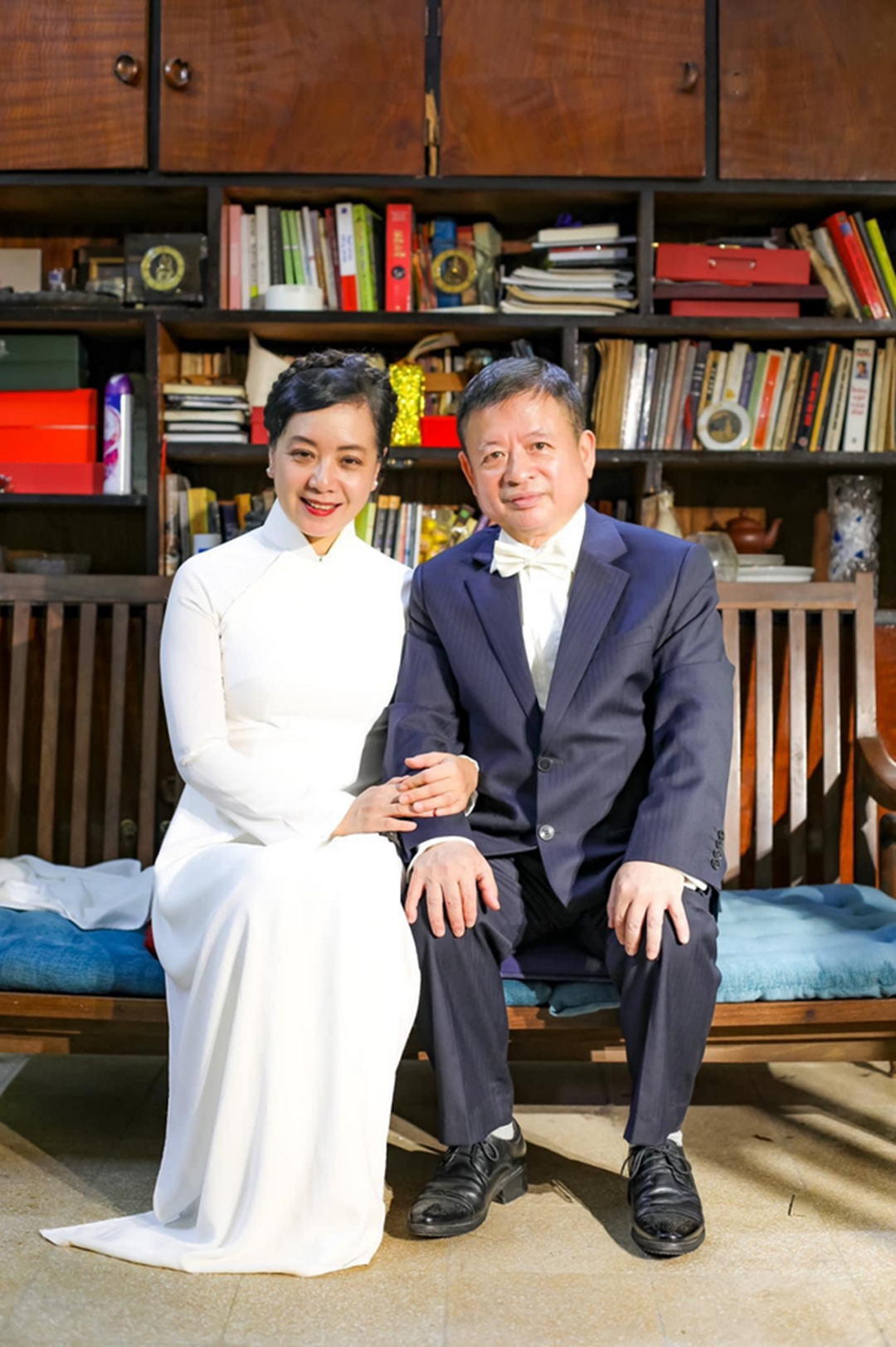 Chuyện tình đẹp ít ai biết của NSƯT Chiều Xuân: Đám cưới cổ tích thập niên 1980 với chàng lãng tử một thời-3