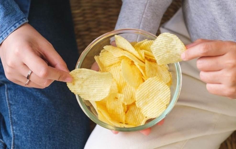 8 món ăn vặt không lành mạnh, đang tàn phá hệ tiêu hóa của bạn-2