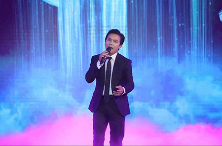 Giọng ca vàng trong làng nhạc borelo, tuổi 53 viên mãn bên người vợ kín tiếng-5