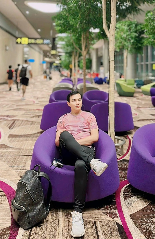 Giọng ca vàng trong làng nhạc borelo, tuổi 53 viên mãn bên người vợ kín tiếng-15