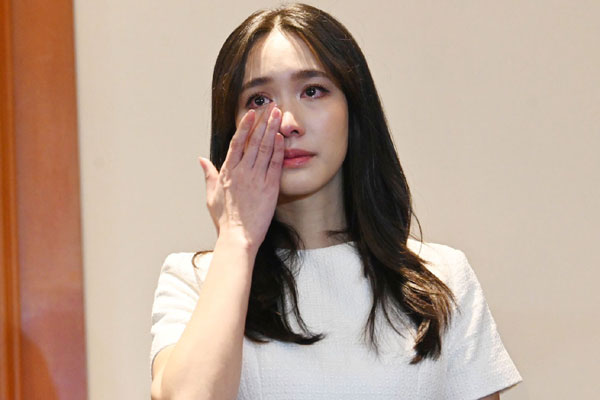 Nam MC nổi tiếng vừa bị bắt giữ là ai?-10