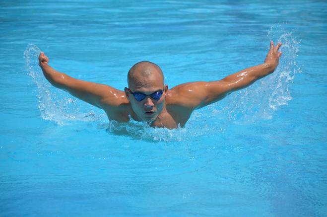 Tình yêu cổ tích của kình ngư không chân và NTK áo dài-5