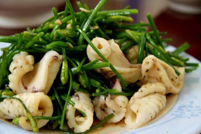 Gợi ý món ngon, đơn giản từ lá hẹ-1