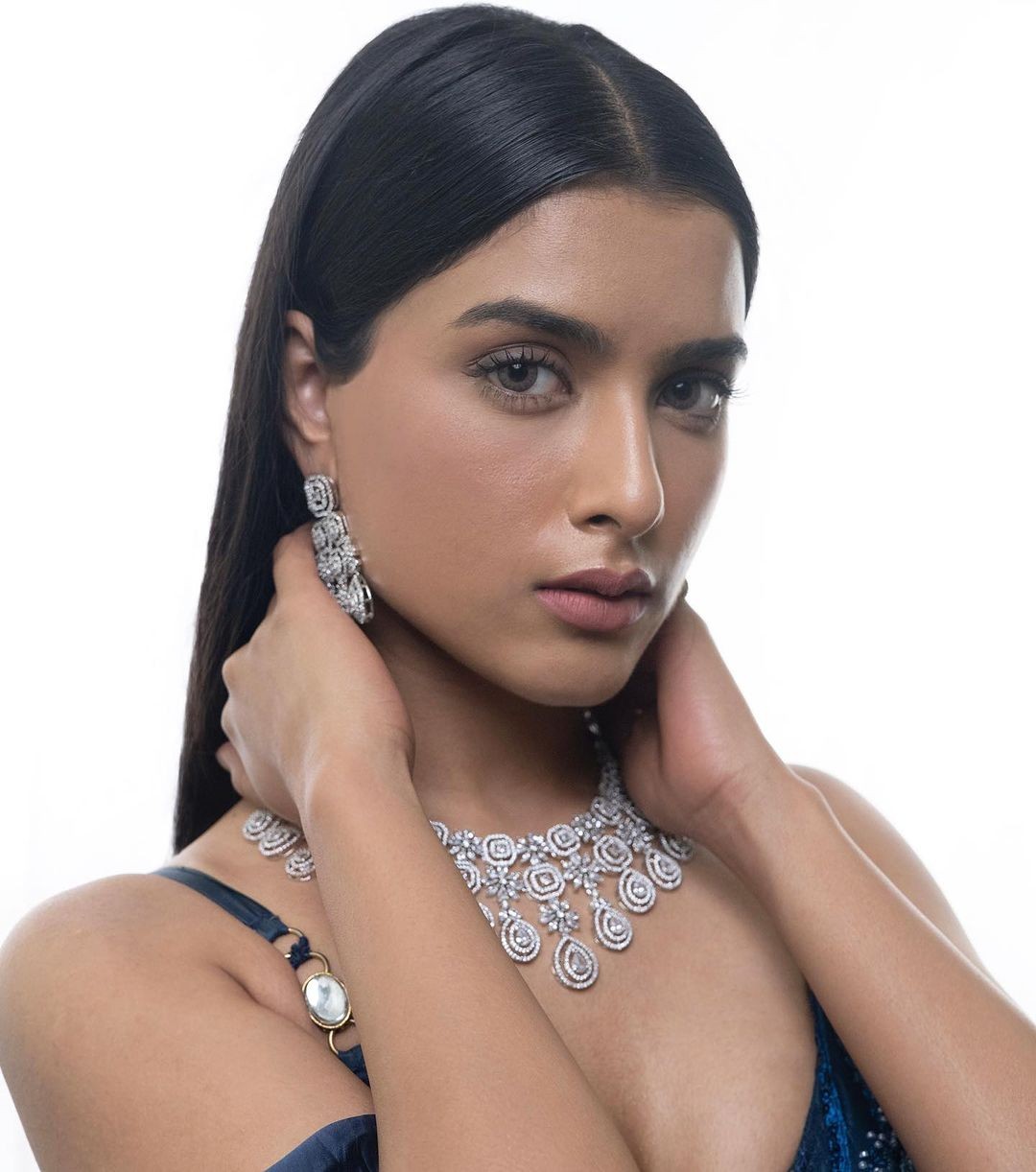 Nhan sắc Hoa hậu Ấn Độ 2024-4