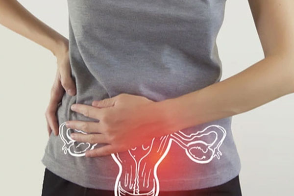 Người phụ nữ 37 tuổi ở Quảng Ninh phải cắt tử cung, buồng trứng thừa nhận sai lầm nhiều chị em Việt mắc phải-3