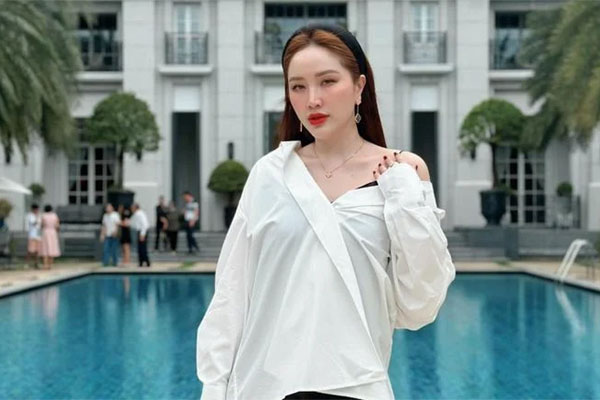 Hé lộ bên trong biệt thự 400m2 của ca sĩ Bảo Thy và chồng đại gia-16