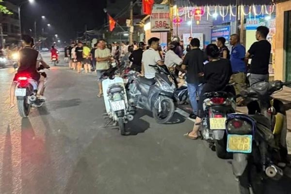 Phá đường dây vận chuyển gần 1,5 tạ pháo lậu từ nước ngoài về Việt Nam-2