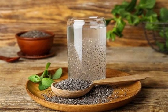 Hạt chia cực giàu omega-3 nhưng chớ dại ăn cùng những thứ này kẻo
