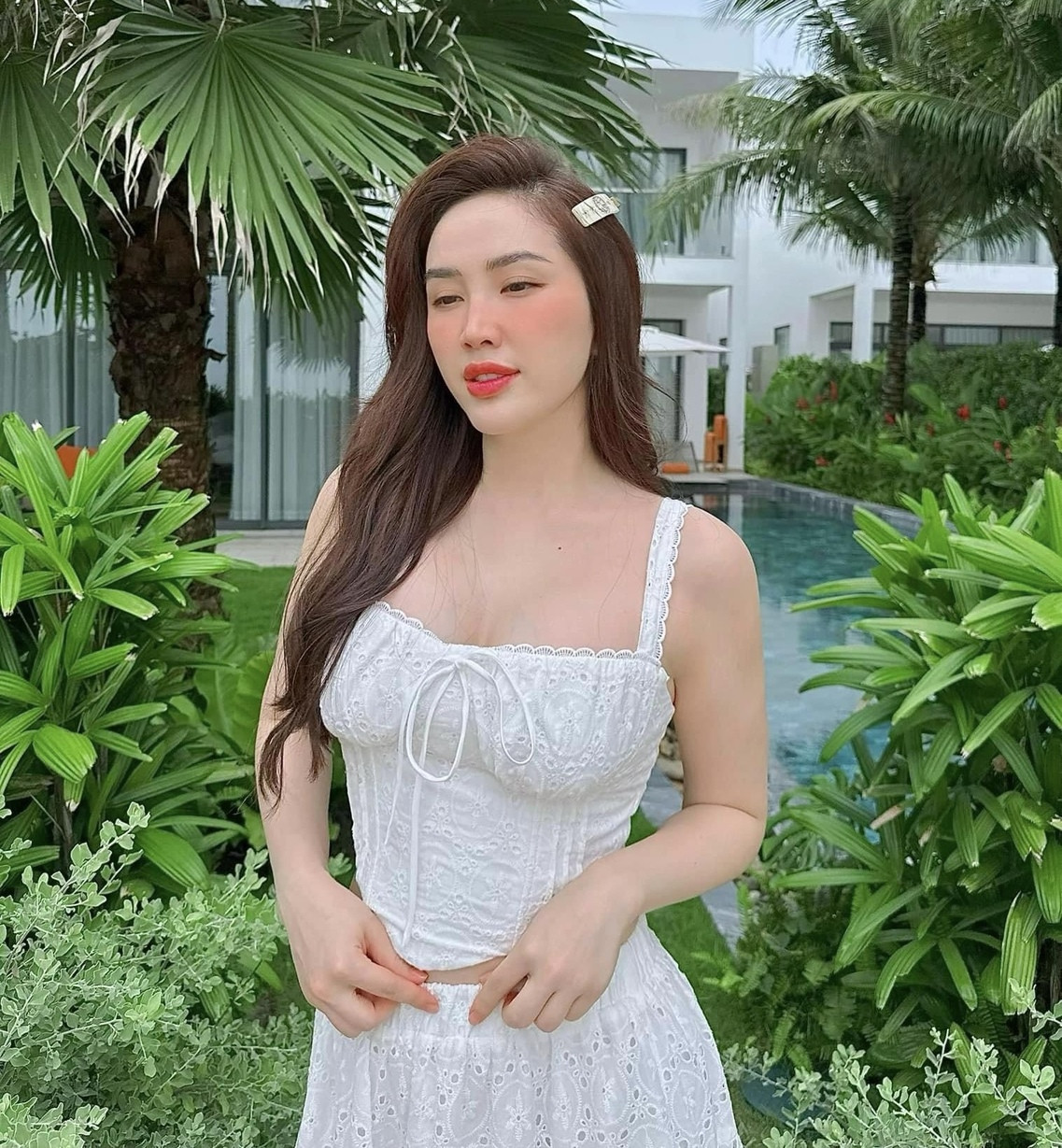 Hé lộ bên trong biệt thự 400m2 của ca sĩ Bảo Thy và chồng đại gia-7