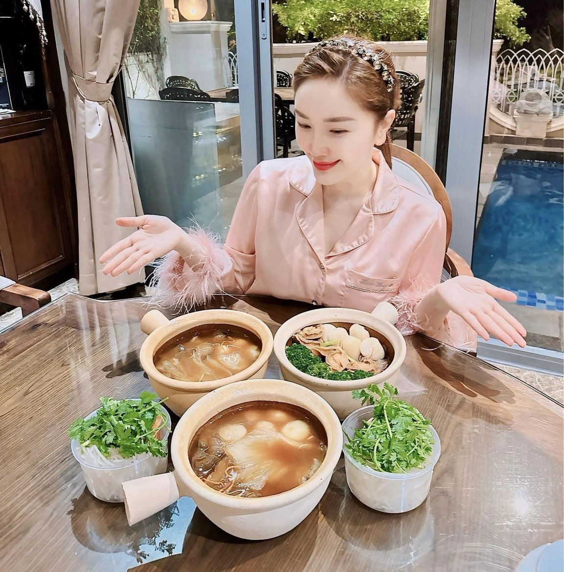 Hé lộ bên trong biệt thự 400m2 của ca sĩ Bảo Thy và chồng đại gia-9