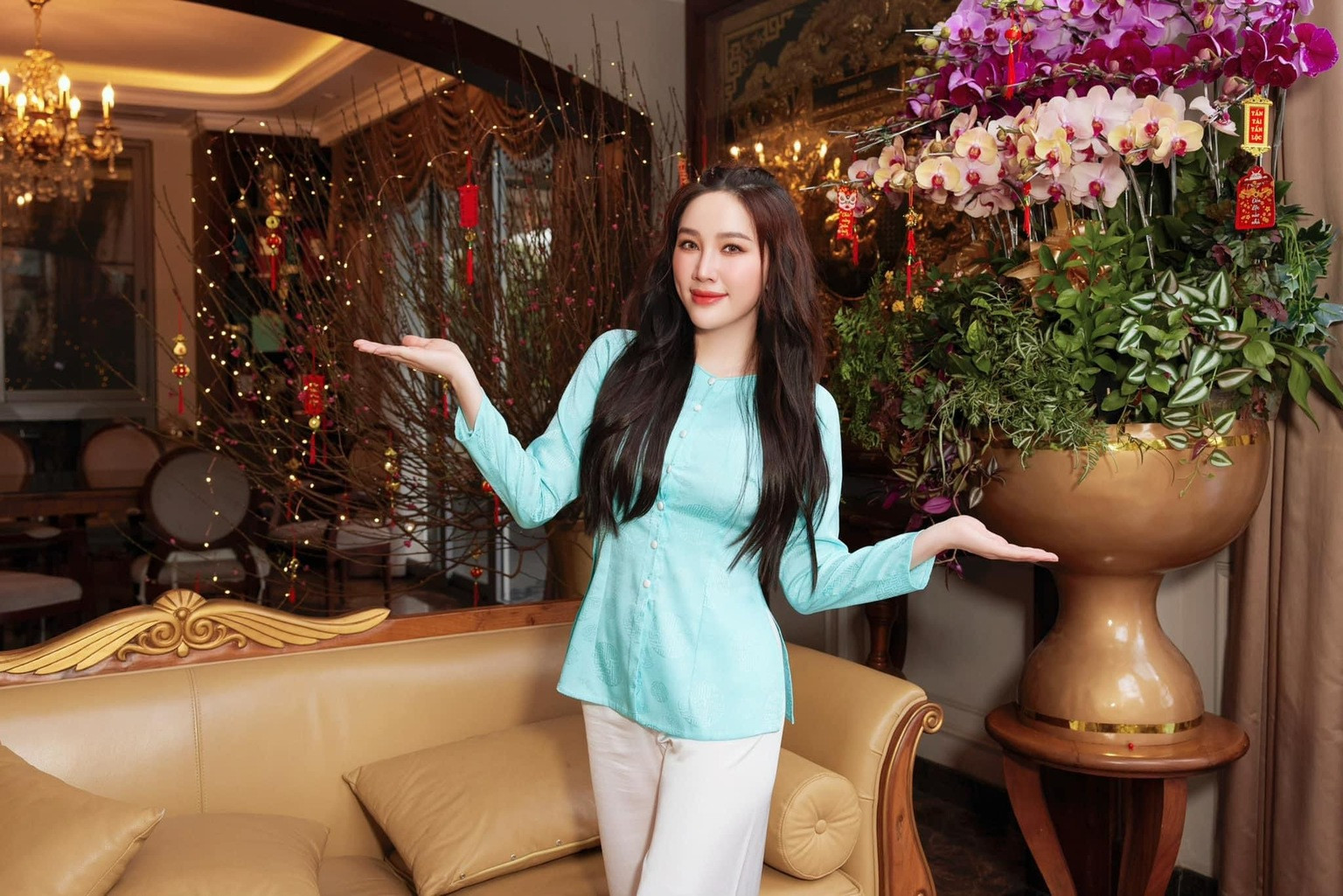 Hé lộ bên trong biệt thự 400m2 của ca sĩ Bảo Thy và chồng đại gia-11