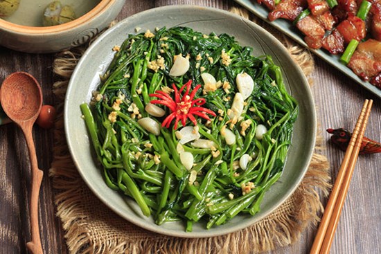Những người tuyệt đối không nên ăn rau muống