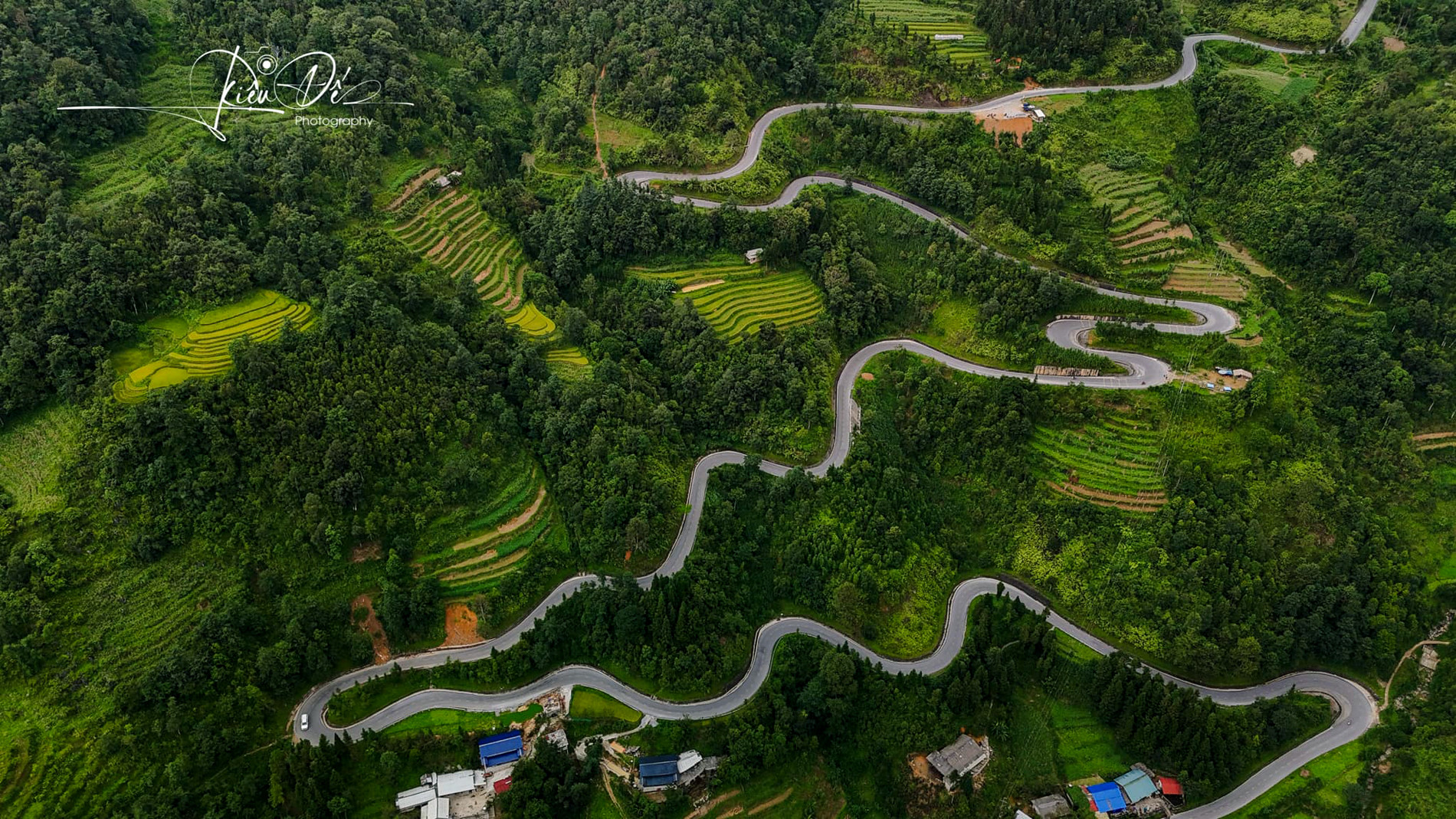 Cung đường ngựa chùn bước, người nhức chân ở Hà Giang, đẹp như Thụy Sĩ thu nhỏ-2