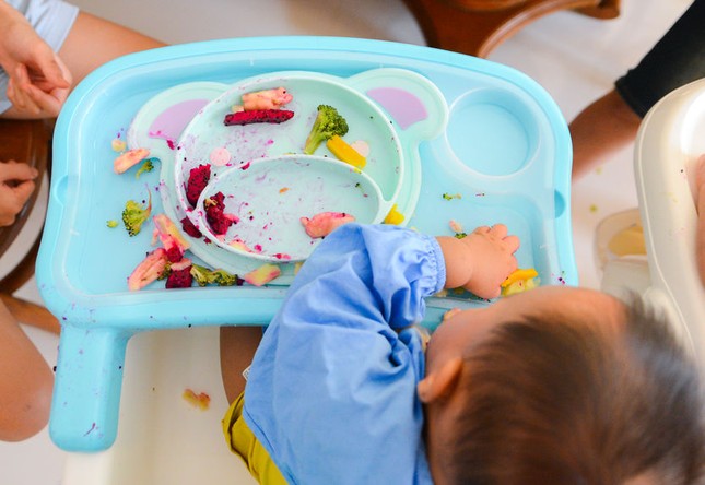 Cai sữa muộn có làm trẻ lười ăn không?-2