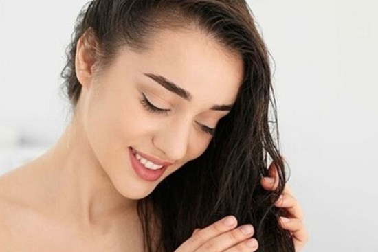 Tuyệt chiêu giúp da đầu bớt nhờn, tóc đỡ bị bết