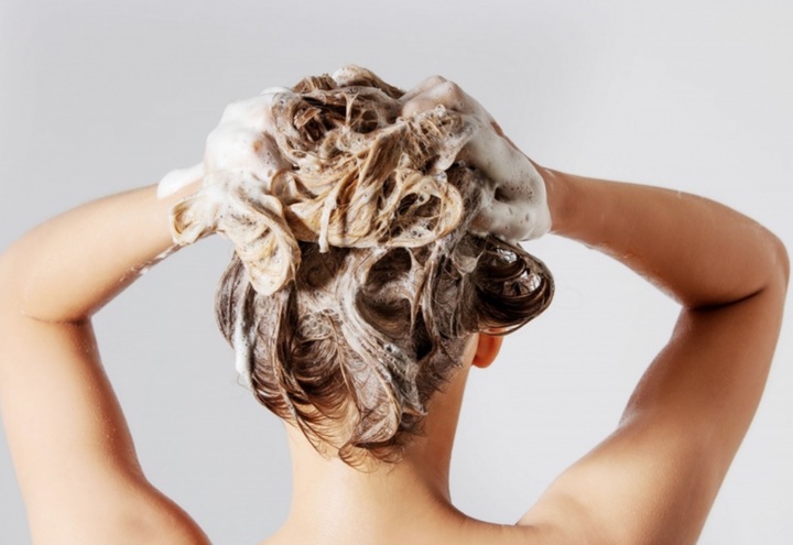 Tuyệt chiêu giúp da đầu bớt nhờn, tóc đỡ bị bết-2