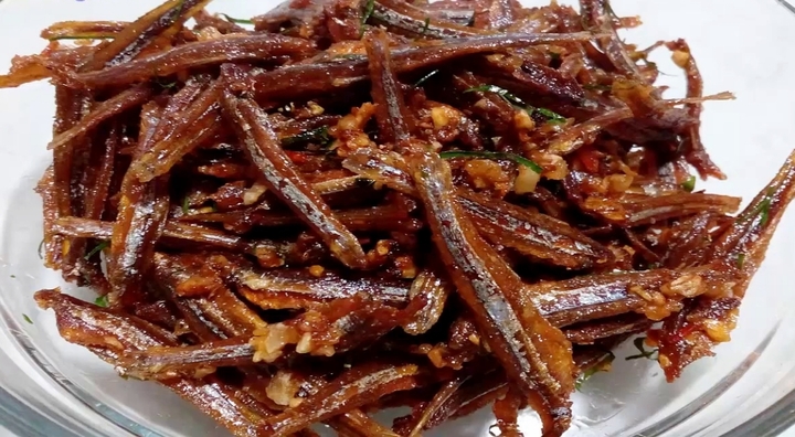Cách rim cá khô mặn ngọt cực ngon-2