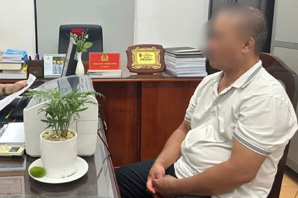 Truy nã kẻ giả danh công an áp giải nam thanh niên, ép chuyển hơn 700 triệu-2