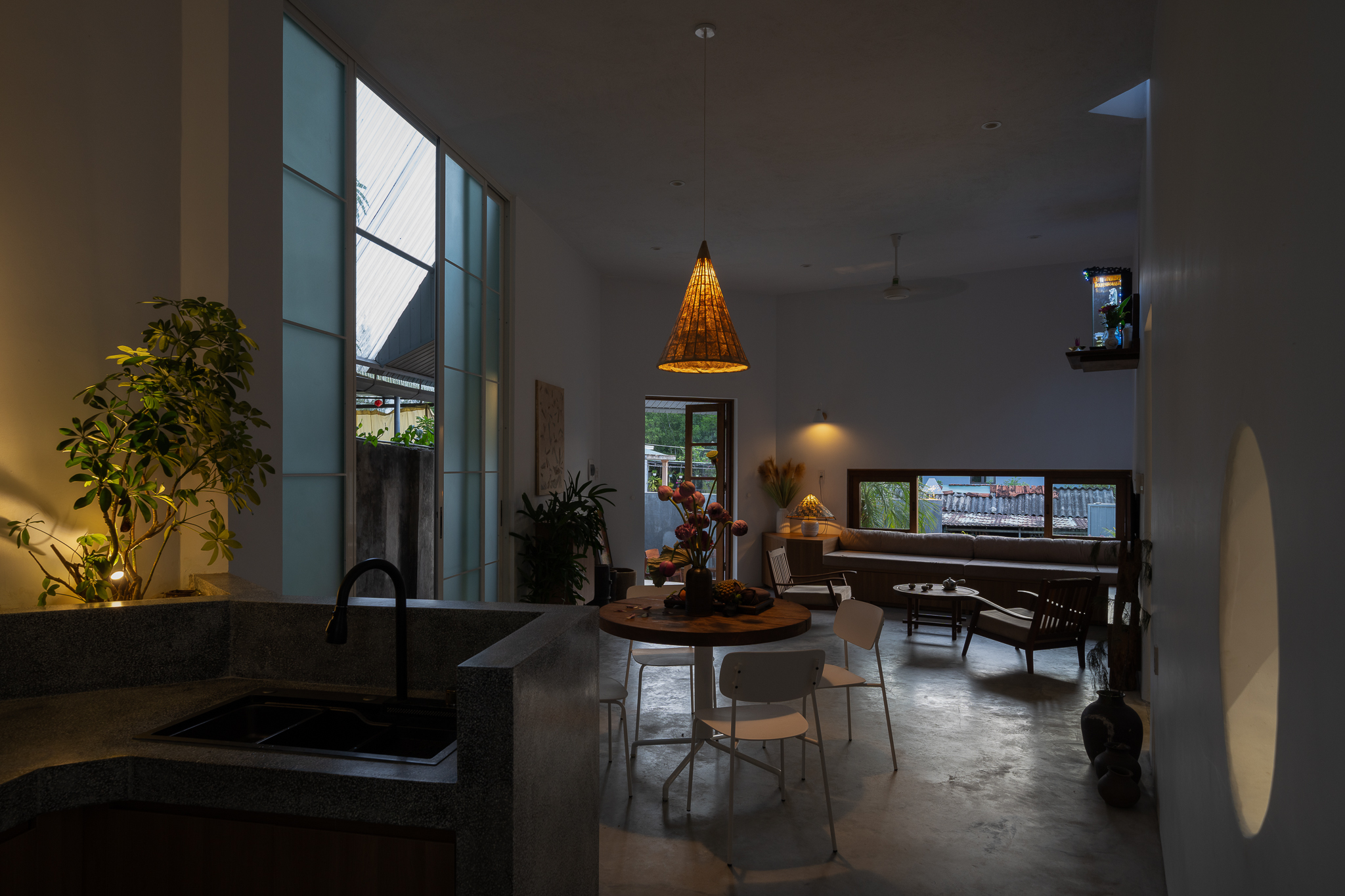 Ngôi nhà đội nón, xua tan cái nắng miền Trung-9