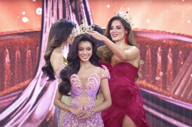 Tước vương miện Á hậu 2 Miss Grand International-1