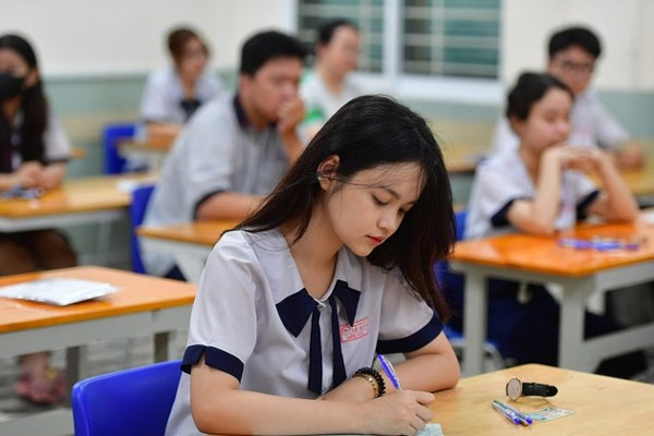 Chi thêm chục triệu luyện ngoại ngữ, nửa câu cũng không dám nói-1