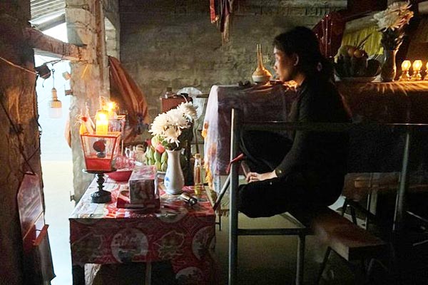 Thắt lòng cảnh đưa tang trên dòng nước lũ ở Lệ Thủy-7