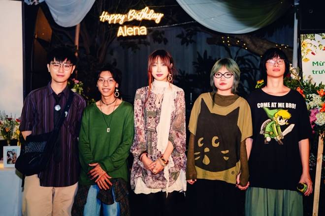 Con gái 18 tuổi của Jimmii Nguyễn: Nhan sắc nổi bật, nối gót bố mẹ làm ca sỹ-4