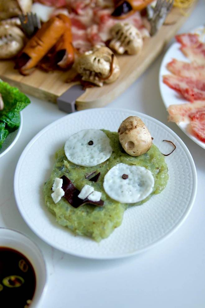 Dân mạng so tài bằng các mâm tiệc Halloween nhìn là giật mình-8