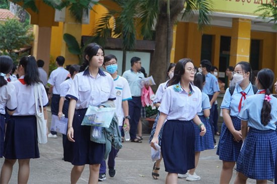 Vụ tuyển sinh 'chui' 174 học sinh: Sở Giáo dục Hà Nội yêu cầu trường xin lỗi phụ huynh
