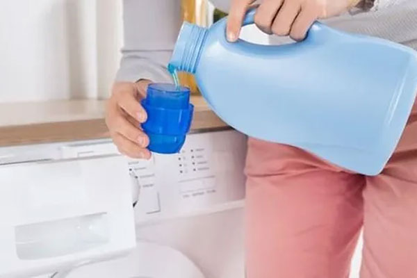 Cách làm sạch nồi cơm điện từ trong ra ngoài-4