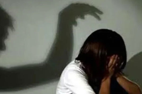 Bê bối thầy giáo làm hộ bài giúp nữ sinh trường làng lọt top cuộc thi Toán toàn cầu-2