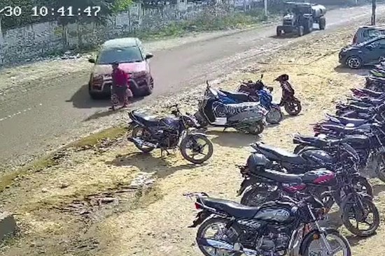 Chạy quá tốc độ, thiếu niên 17 tuổi đâm người phụ nữ tử vong