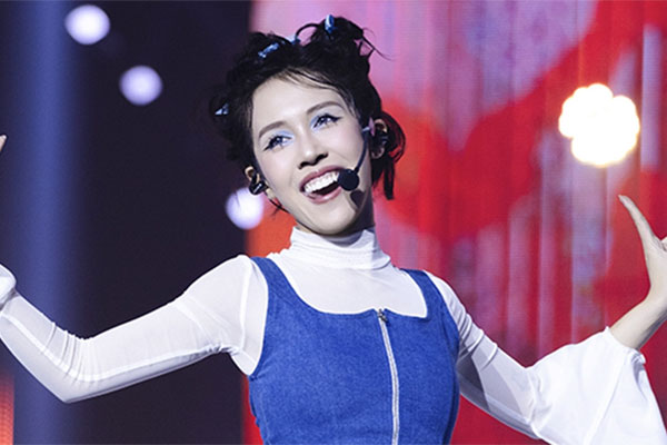 Hậu Hoàng gây sốc với nhan sắc hiện tại-7