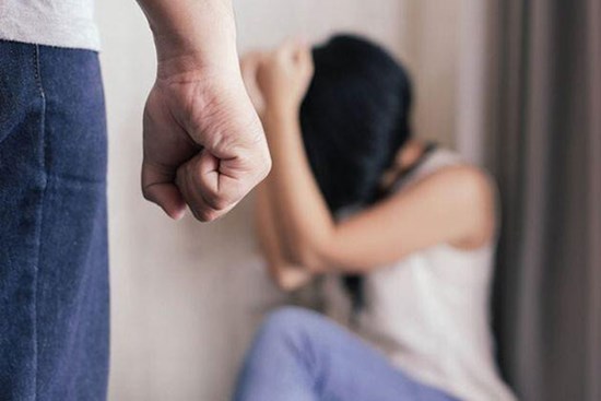 Bắt gian vợ ngoại tình, chồng 