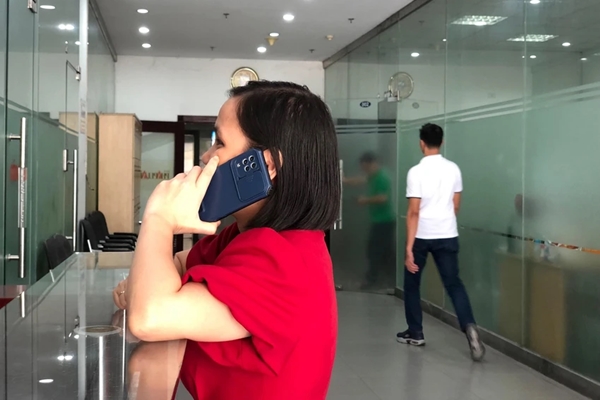 Cách xử lý màn hình iPhone bị chảy mực không phải ai cũng biết-1