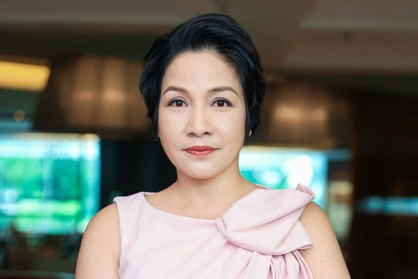 Giảng viên thanh nhạc đang gây sốt tại Chị đẹp đạp gió mùa 2 là ai?-2