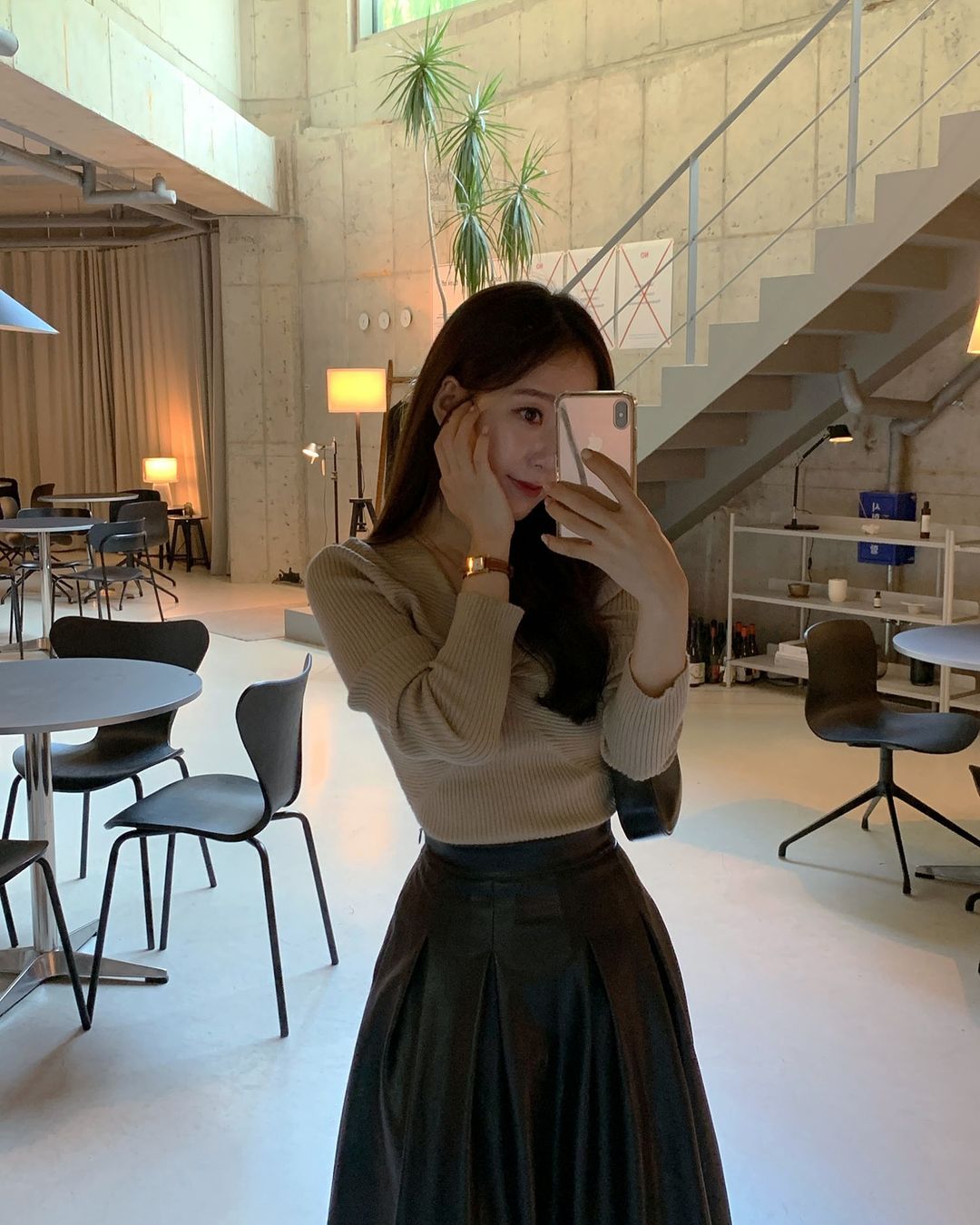 Kiểu áo nhất định phải có trong mùa lạnh: Tôn dáng, sành điệu và thanh lịch tuyệt đối-8