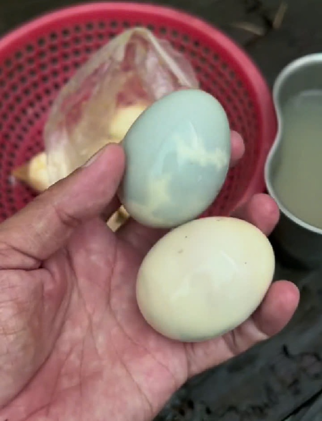 Rỉ tai nhau ăn trứng thối để cải thiện sinh lý, coi chừng dính chưởng!-2