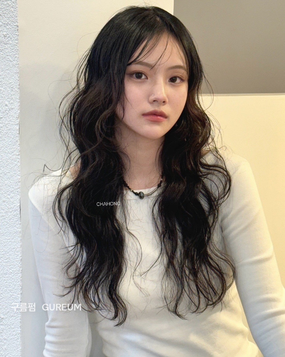 5 kiểu tóc xoăn giúp gương mặt trẻ hơn-8