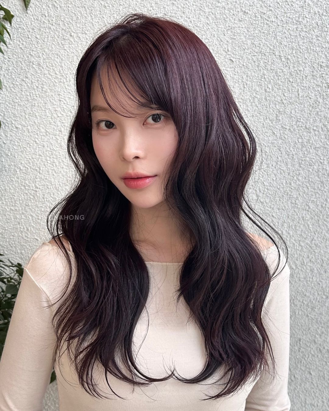 5 kiểu tóc xoăn giúp gương mặt trẻ hơn-9