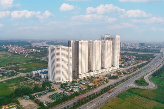 Chấp nhận mua chung cư ngoại ô, người nghèo vẫn không 'gồng' nổi giá