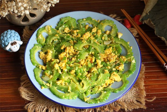 Ăn mướp đắng có tác dụng gì?
