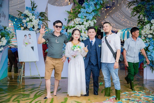 Gia đình cô dâu, chú rể lao vào đánh nhau ngay trong đám cưới vì món ăn này-3