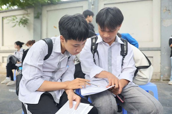 Thi tốt nghiệp THPT năm 2025: Lưu ý điểm mới về đề thi-2