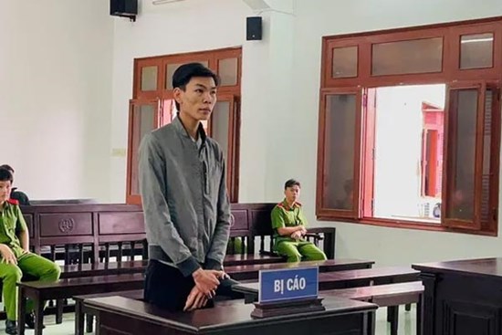Lên mạng mua súng để phòng thân, thanh niên nhận kết đắng