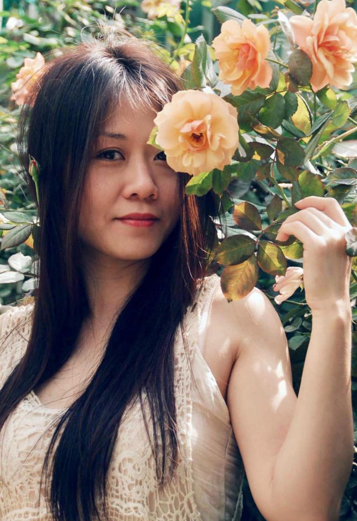 Người phụ nữ Việt phủ kín khu vườn ở Australia bằng cả trăm cây hoa hồng rực rỡ-6