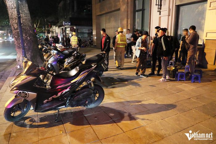 CSGT Hà Nội hóa trang xử lý quái xế, phát hiện nhiều học sinh vi phạm-12